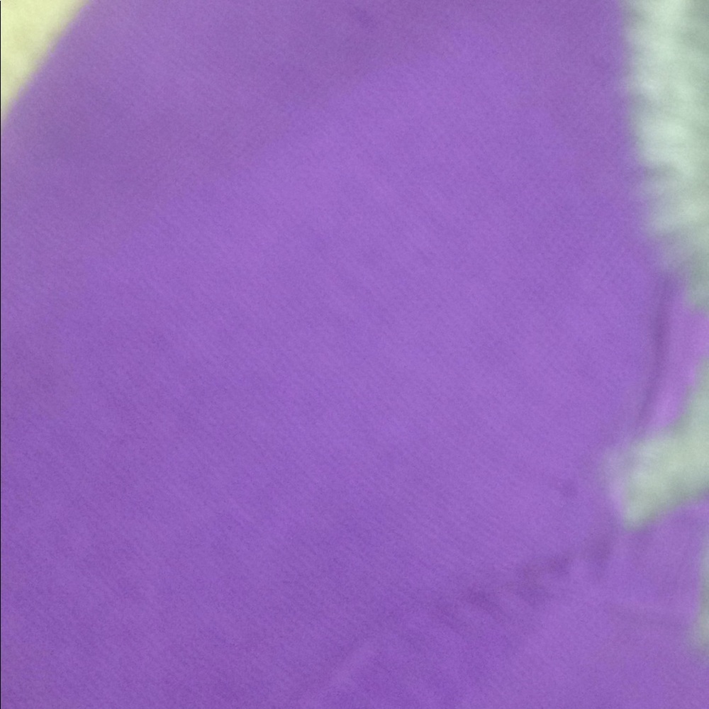 A robe - Picture 4 of 7